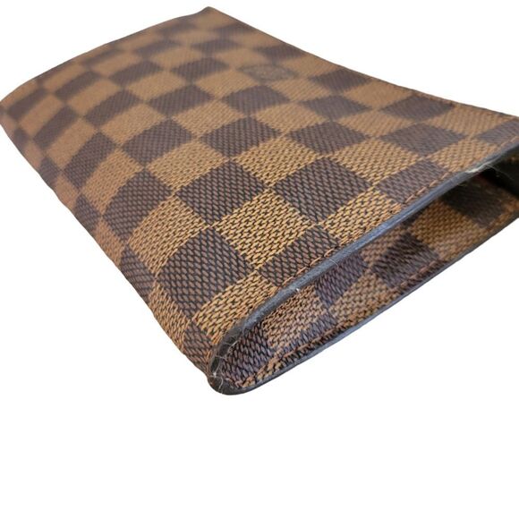 Louis Vuitton Damier Ebene Pouch - Picture 7 of 11